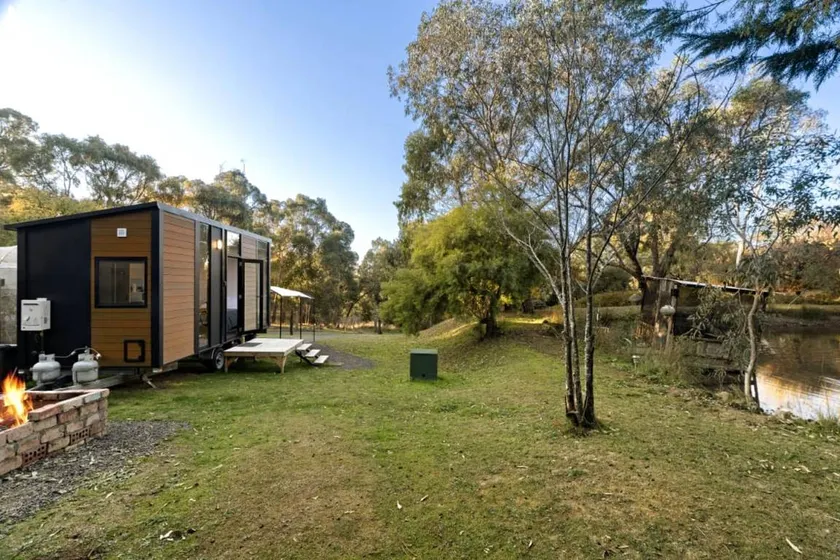 Secluded Tiny House with Picnic Space in Daylesford, Victoria - Image 1
