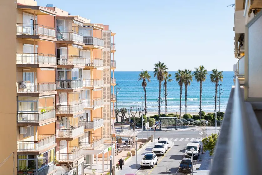 Apartment with pool | Close to the beach - Image 1