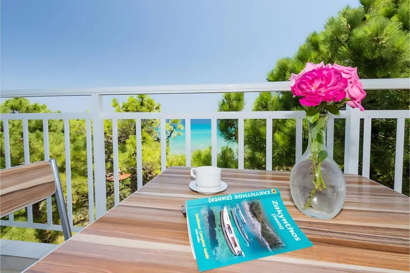 Studio Apartment '1' with Private Terrace, Wi-Fi and Air Conditioning - Image 1