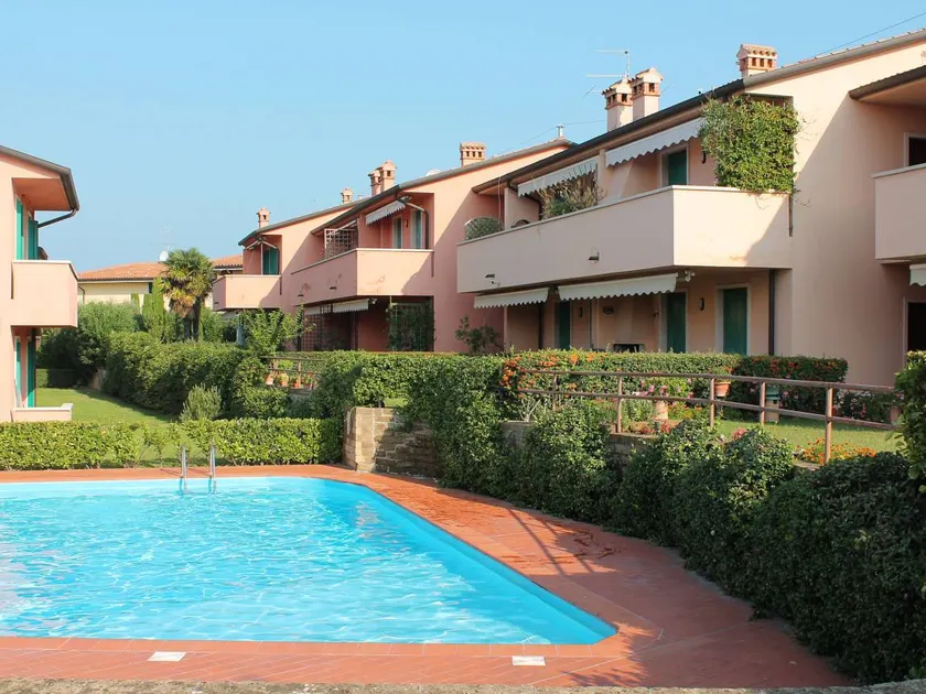 Merveilleux appartement avec piscine, barbecue et jardin | Vue lac | Avec animaux autorisés - Image 1