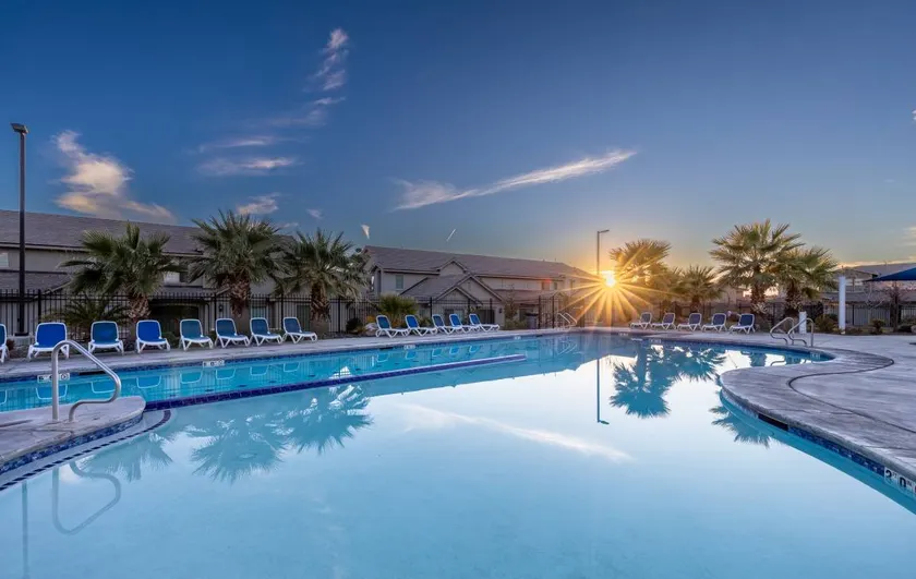 Fully equipped holiday home with heated pool, jacuzzi & barbecue | Pets allowed - Image 1