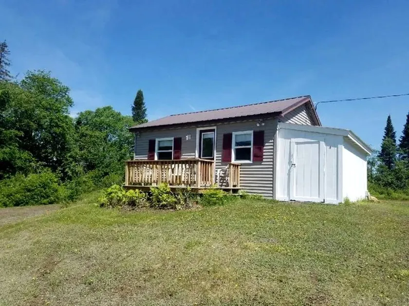 Family Cabin in Stewartstown for a New Hampshire Weekend Getaway - Image 1