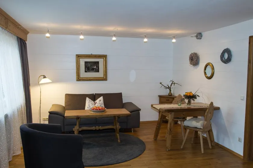 Apartment with terrace & barbeque | Lake view - Image 1