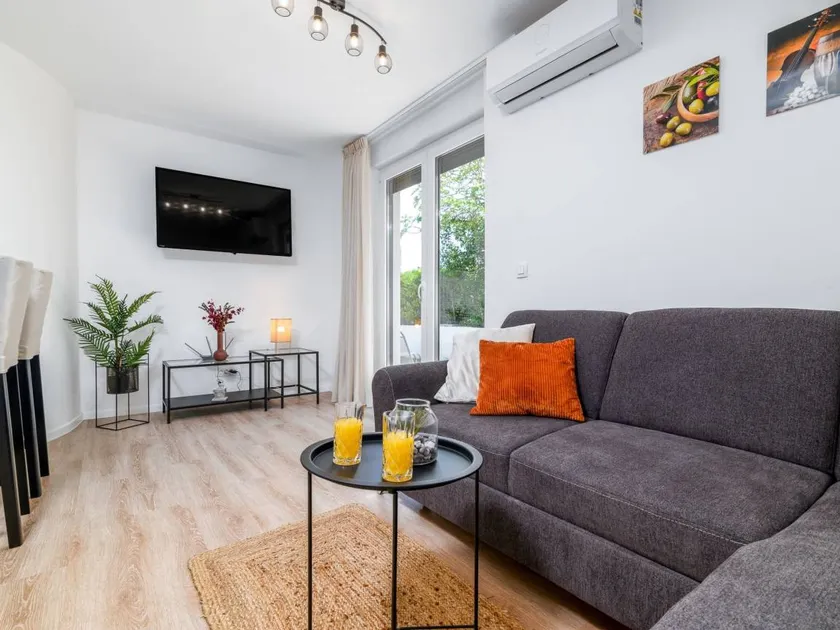 Espléndido apartamento con terraza, barbacoa y jardín | Admite mascotas - Image 1