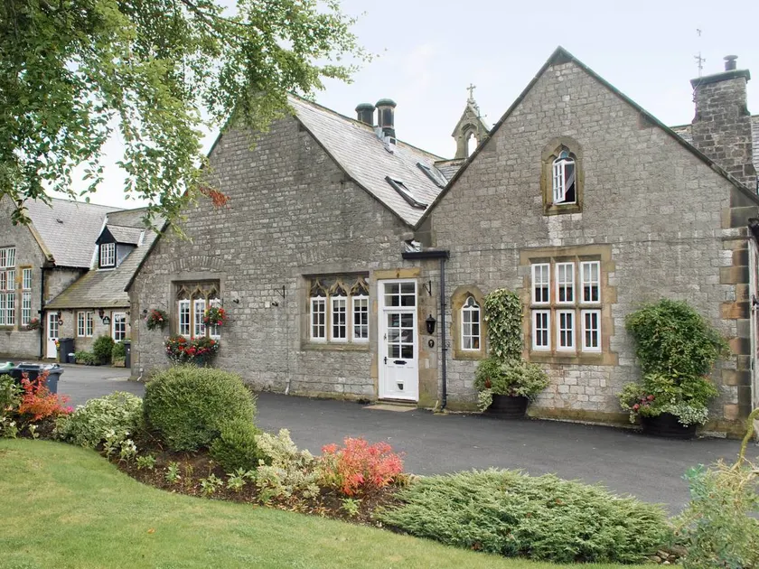 Family-friendly lovely cottage with garden | Pets are welcome - Image 1