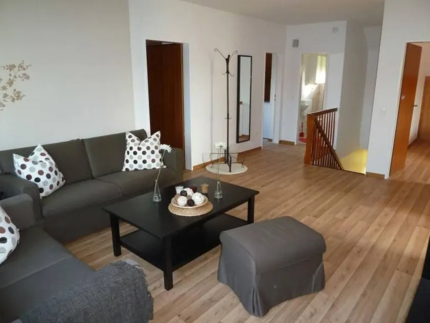 Ruhige Ferienwohnung mit Balkon und Parkplatz - Image 1