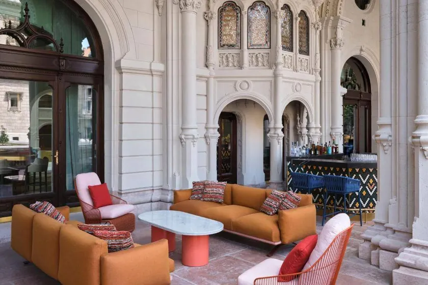 Flat with pool | Close to St. Stephen's Basilica | City view - Image 1