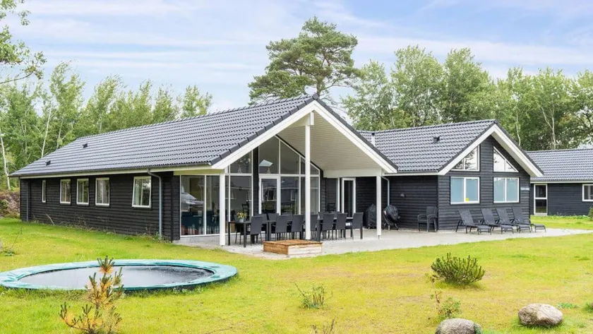 Child-friendly pleasant holiday home with jacuzzi, terrace & private pool | Close to the beach | Dogs allowed - Image 1