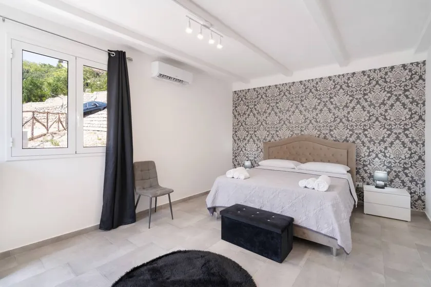 Ferienwohnung mit Garten und Pool | Perfekt für die Arbeit von Zuhause | Haustiere sind willkommen - Image 1
