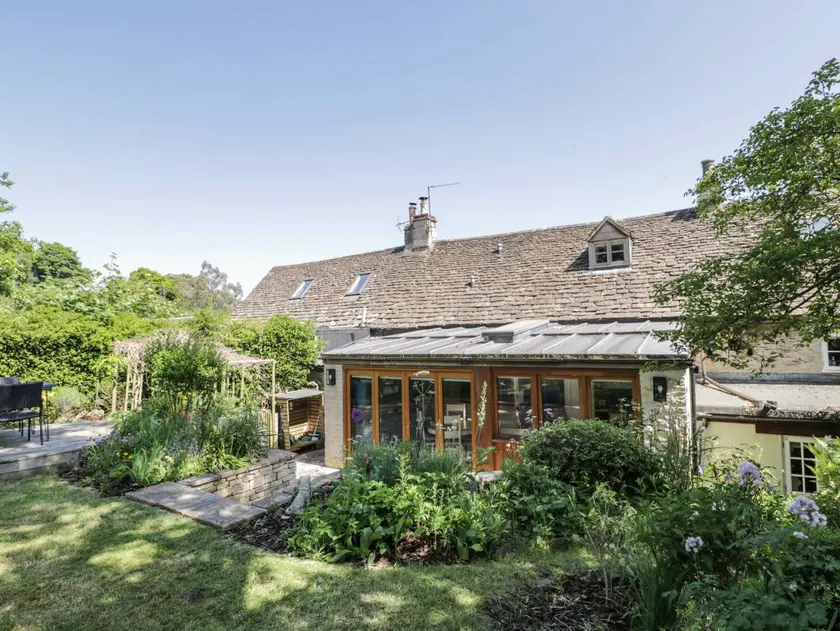 Family-oriented wonderful cottage with garden - Image 1