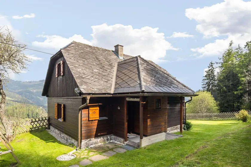 Holiday Home in Bad St. Leonhard in Carinthia - Image 1