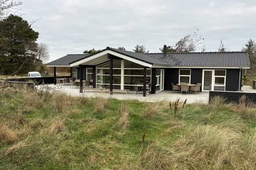 Fully equipped big holiday home with hot tub, terrace & sauna | Pet-friendly - Image 1