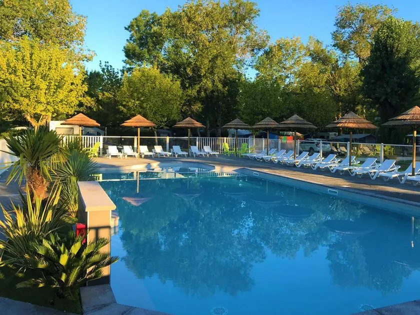 Zelt mit beheiztem Pool - Image 1