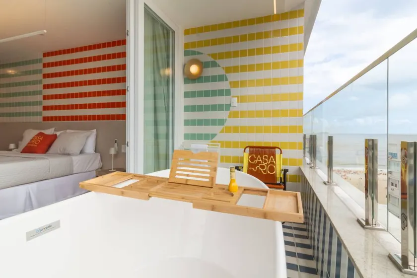 Apartment with terrace & pool - Image 1