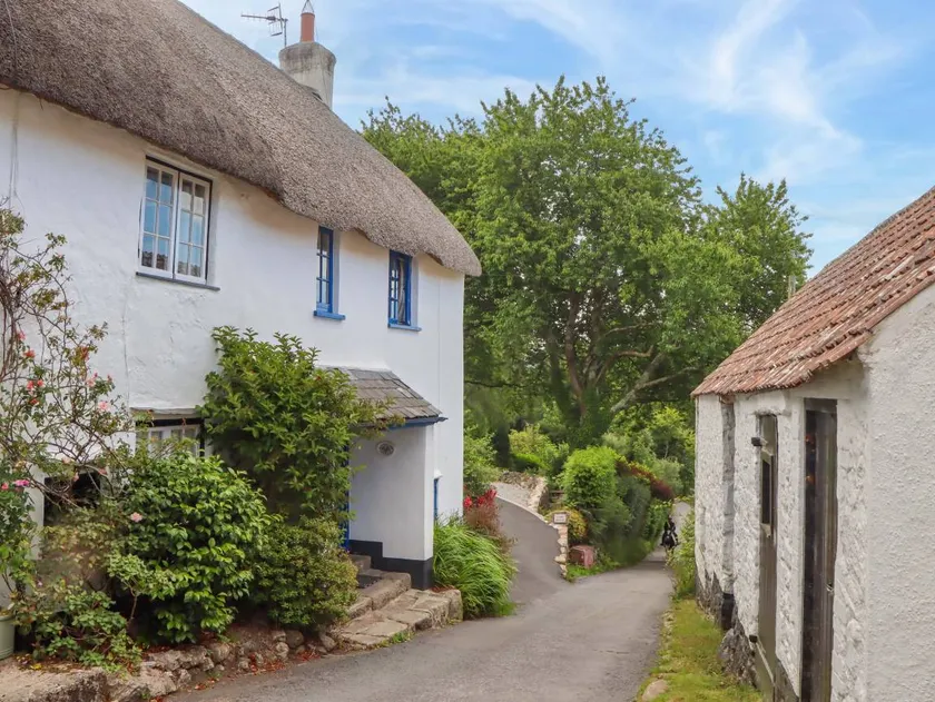 Child-friendly cottage with garden & terrace | Pets are welcome - Image 1
