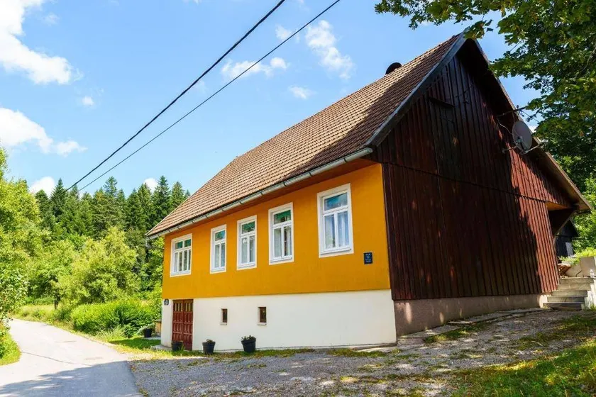 Wonderful holiday home with terrace, garden & BBQ | Pets are welcome - Image 1