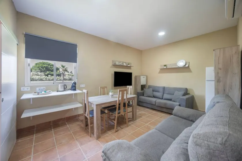 Charmant appartement avec piscine, terrasse et barbecue | Idéal pour le télétravail - Image 1