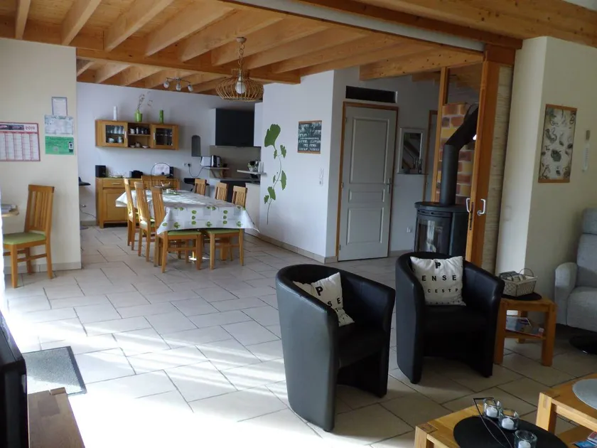 House with BBQ, garden & terrace | Garden view - Image 1