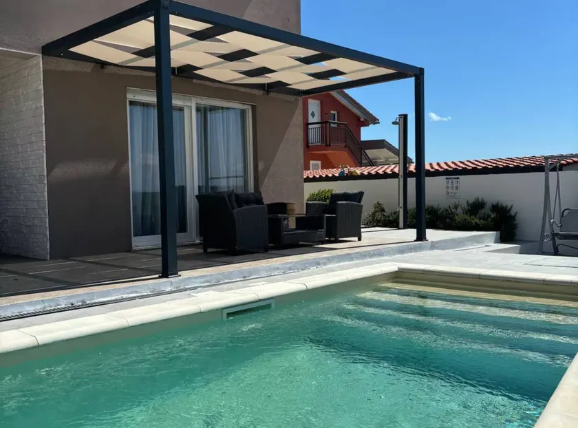 Voll ausgestattete wunderschöne Villa mit privatem Pool und Grill | Haustiere erlaubt - Image 1