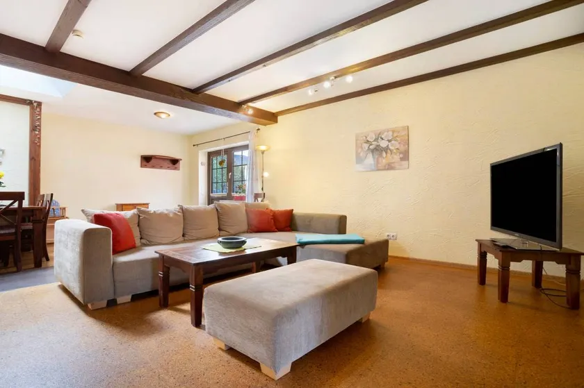 Charming holiday apartment with terrace, barbeque & garden | Garden view | Dogs allowed - Image 1