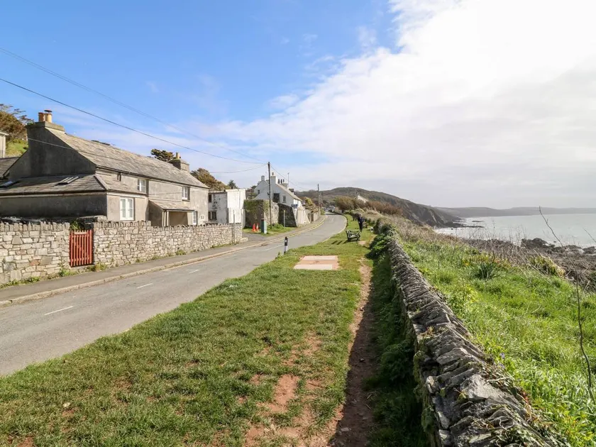 Family-friendly beautiful cottage with garden & BBQ | Close to the beach - Image 1