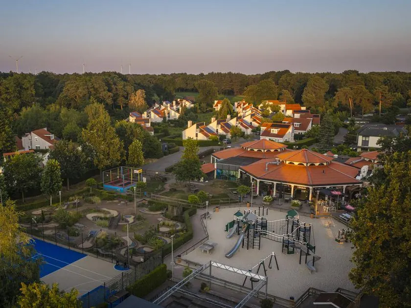 Children-friendly ample letting with sauna, garden & heated pool - Image 1