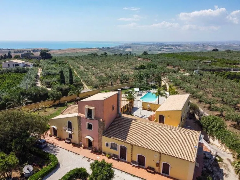 Torre Tabia: Camera Familiare - Image 1