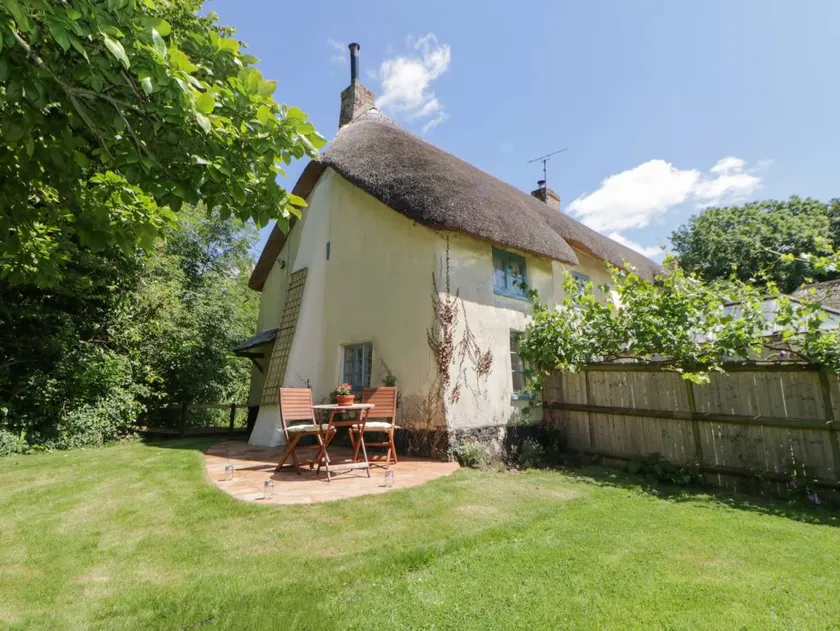 Wonderful cottage with garden | Pets are welcome - Image 1