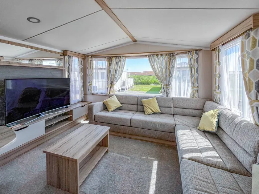 Family-friendly cottage with garden | River view | Close to the beach - Image 1