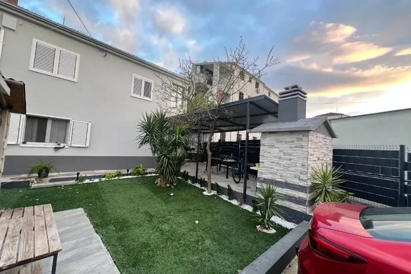 Three bedroom house with terrace Split (K-25463) - Image 1