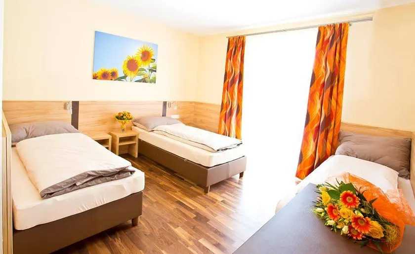 Bed and breakfast with terrace & sauna - Image 1