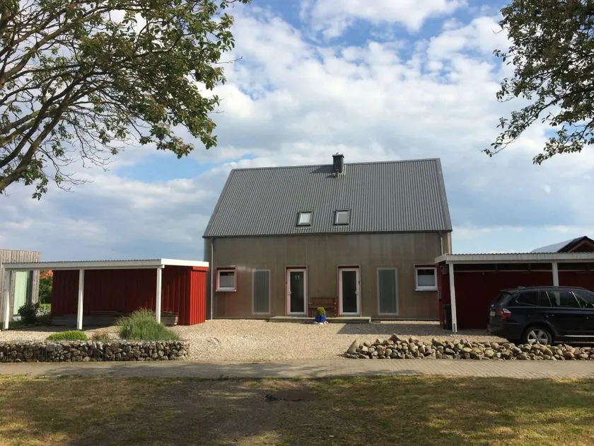 House with garden, barbeque & terrace - Image 1