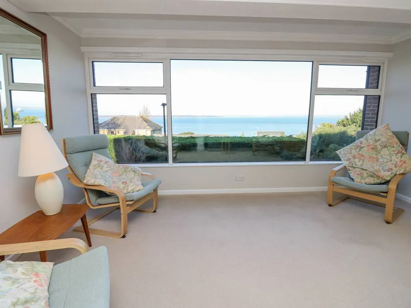 Children-friendly cottage with garden | Beach view | Next to the beach - Image 1