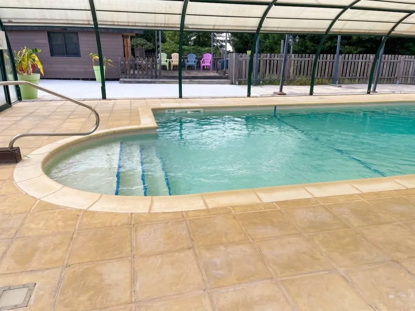 Chalet con griglia, terrazza e piscina | Vista sul giardino - Image 1