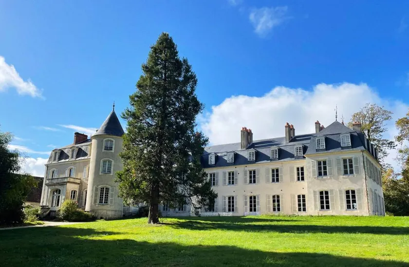 New Le ch teau de Thauvenay large Loire Valley Chateau in Sancerre welcome to large and small gro - Image 1
