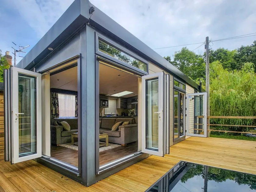 Child-friendly cottage | River view - Image 1