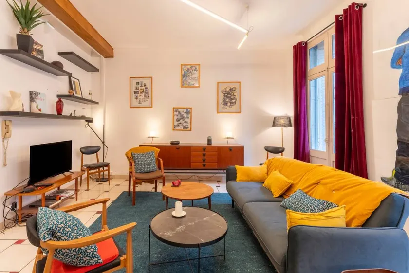 Charmant appartement de vacances entièrement équipé avec barbecue et terrasse | Proche Palais des papes d'Avignon | Vue ville | Avec animaux autorisés - Image 1