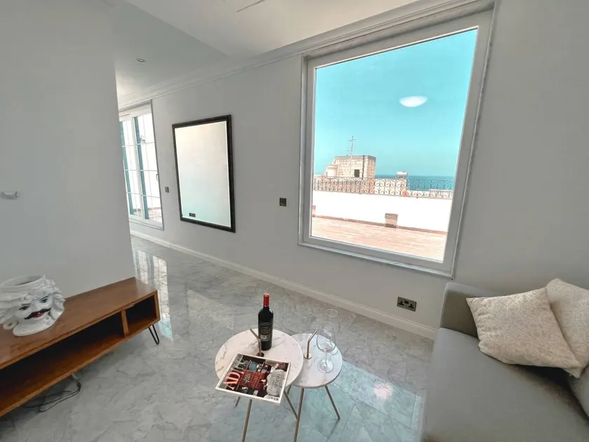 Family-oriented pleasant apartment with terrace | Near Lower Barrakka Gardens | Water view - Image 1
