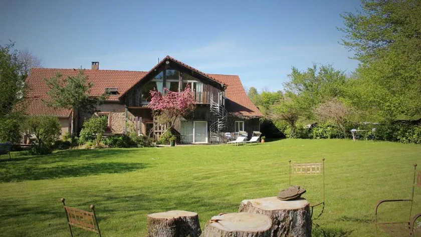 House with sauna, jacuzzi & BBQ - Image 1