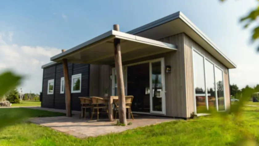 Welcoming Holiday Home With Garden - Image 1