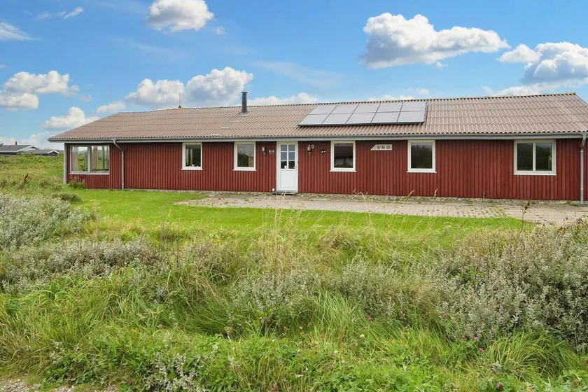 Fully equipped house with terrace, sauna & BBQ - Image 1