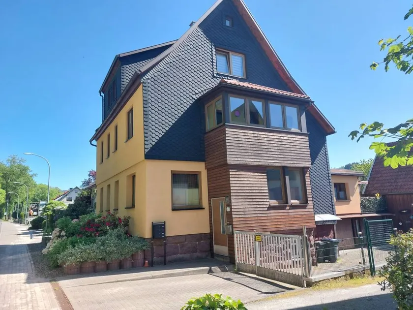 Fully equipped apartment with garden - Image 1