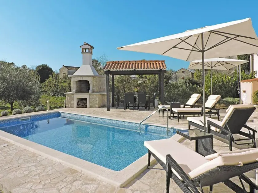 Villa con piscina privada, barbacoa y terraza - Image 1