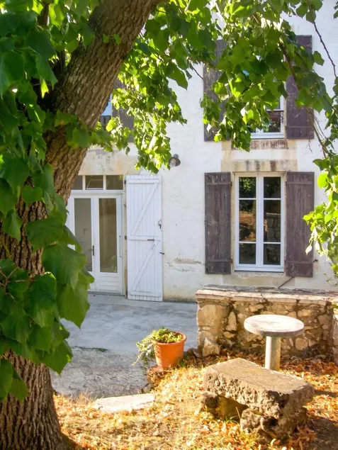 House with BBQ, garden & terrace | Garden view - Image 1