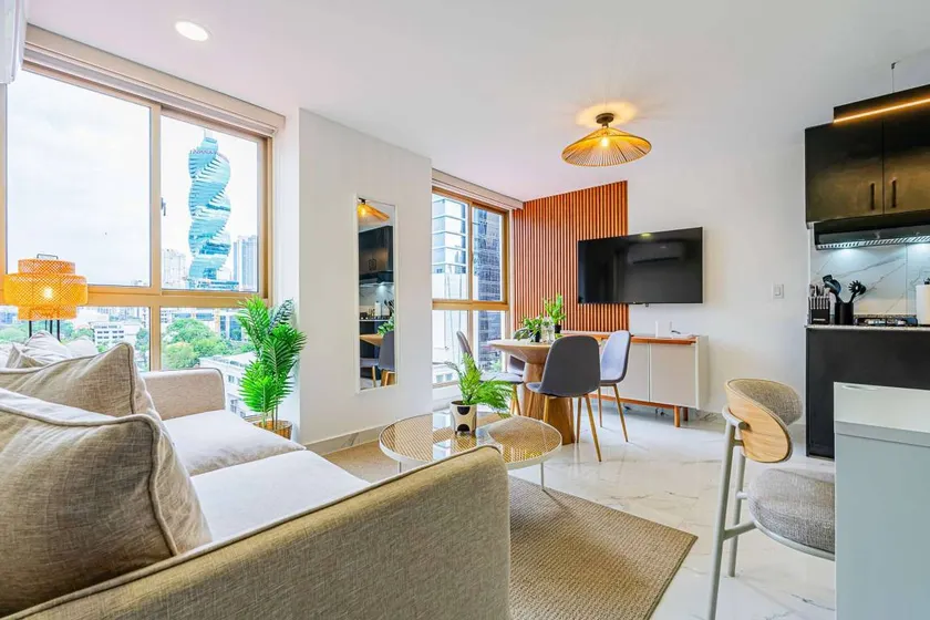 Apartment with fast internet & pool - Image 1