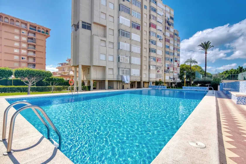 Fully equipped nice flat with garden, terrace & pool | Close to the beach | Pet-friendly - Image 1