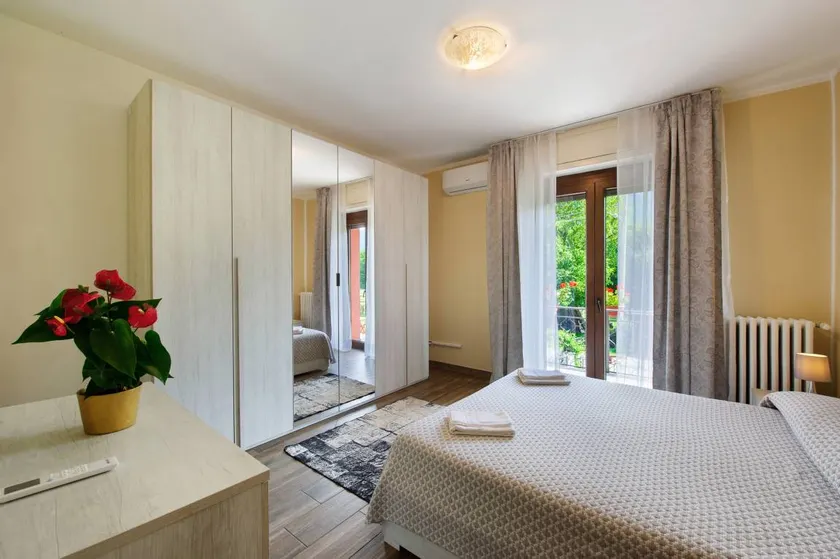 Appartement avec barbecue et jardin | Vue jardin - Image 1