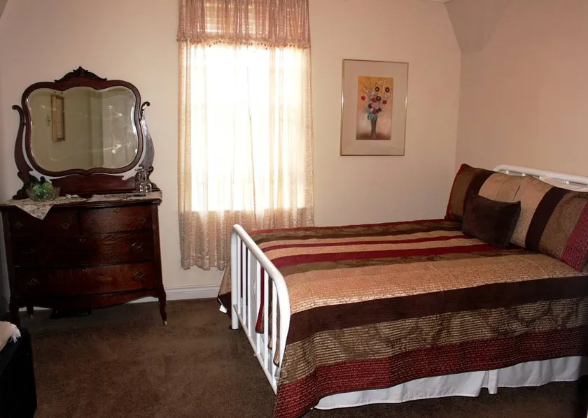 The Mission House Bed & Breakfast (Burgundy room) - Image 1