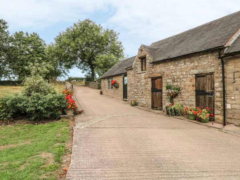 Cottage with garden - Image 1