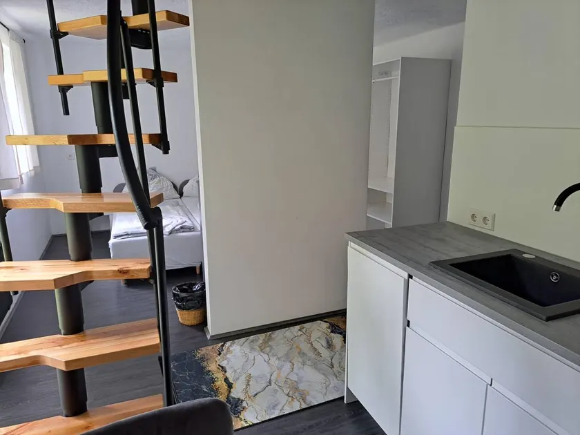 Holiday apartment with terrace - Image 1